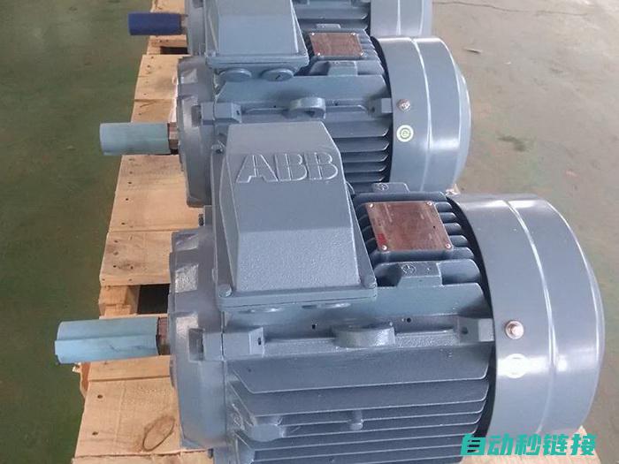 五、ABB机器人在汽车制造与零部件生产中的创新应用 (abb95)